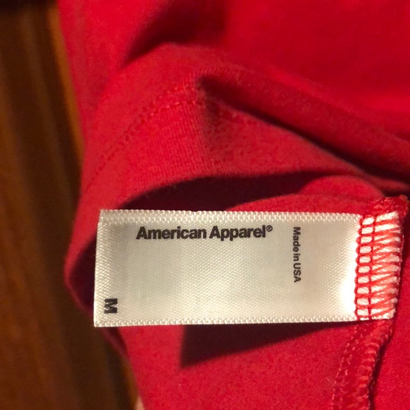 Red crop top - Picture 3 of 3